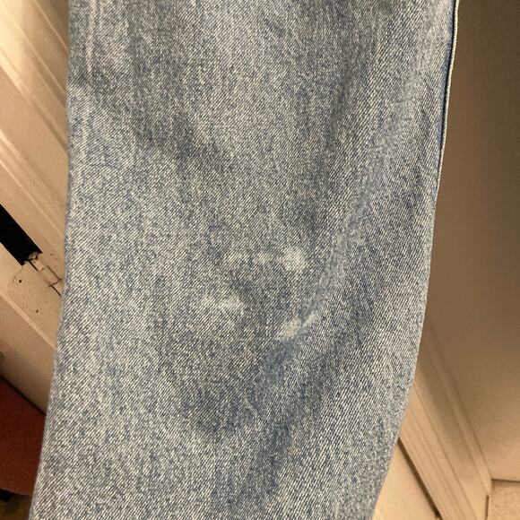 Vintage Lee Mom Distressed Light Wash Jeans - Waist Size 32 - Picture 3 of 7